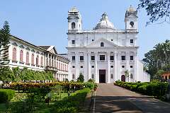 The St. Cajetan Church, also known as the Church of Divine Providence, built by the Portuguese and completed in 1661, Old Goa.