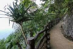 The trail to Arwah Cave.