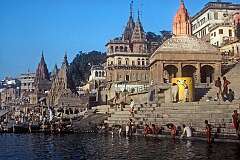 View to Lolita Ghat, near the Kashi Vishwanath Temple, dedicated to Shiva, on the banks of the Ganges (Ganga) river, Varanasi.